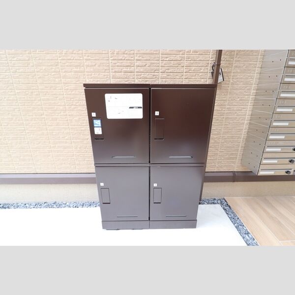 ヴァン・ヴェールおおたかの森　Ⅰ 宅配ボックス