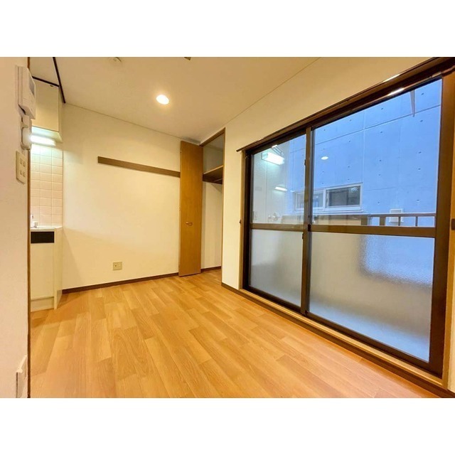 ハイツフローラル 開放感と明るさをもたらす1R。