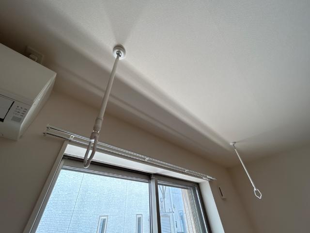 ホープ101号室 室内物干し