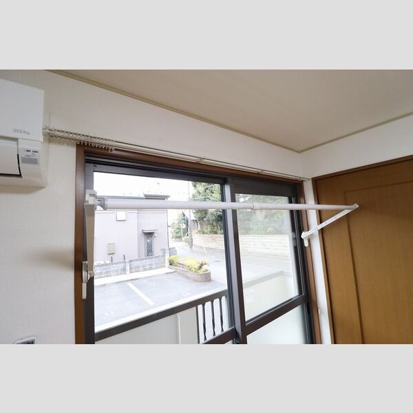 コート オンジェーム105号室 室内物干し