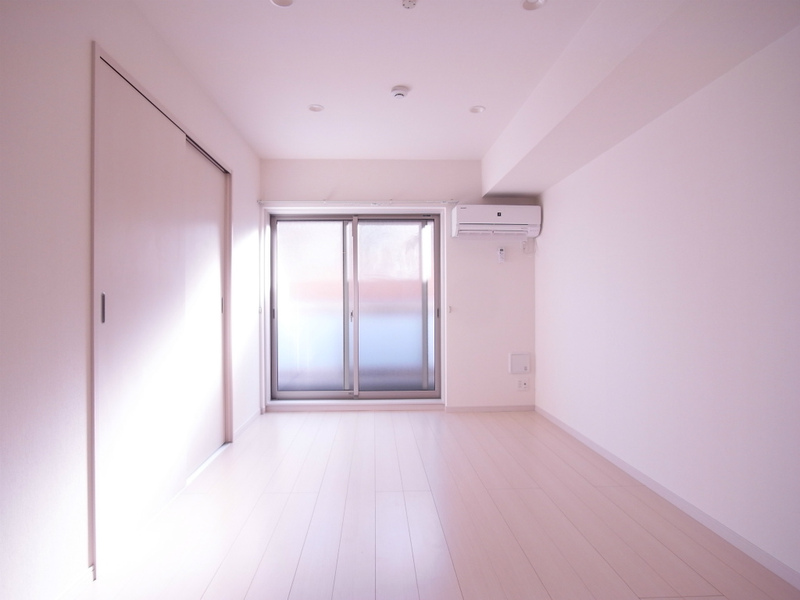 リブリ・デエム 内観