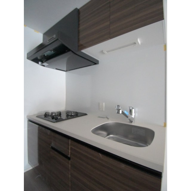 プライムガーデン若木0202号室 220号室利用。実際には左右異なる（反転