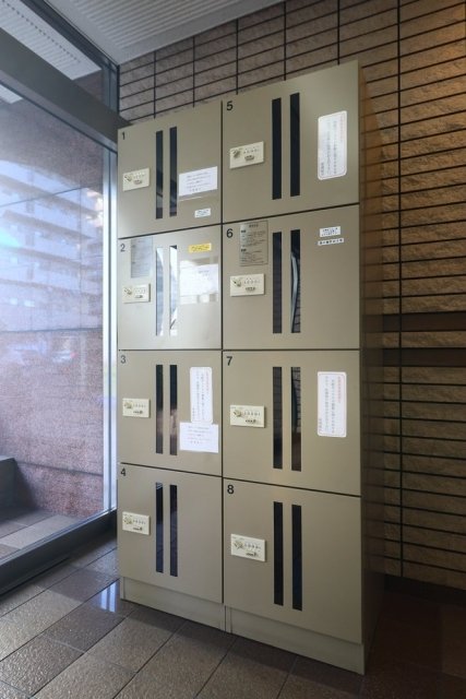 朝日シティパリオ王子神谷5階 宅配ボックス