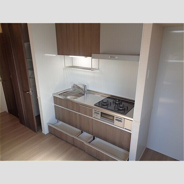 イフィセント港南台205号室 システムキッチン