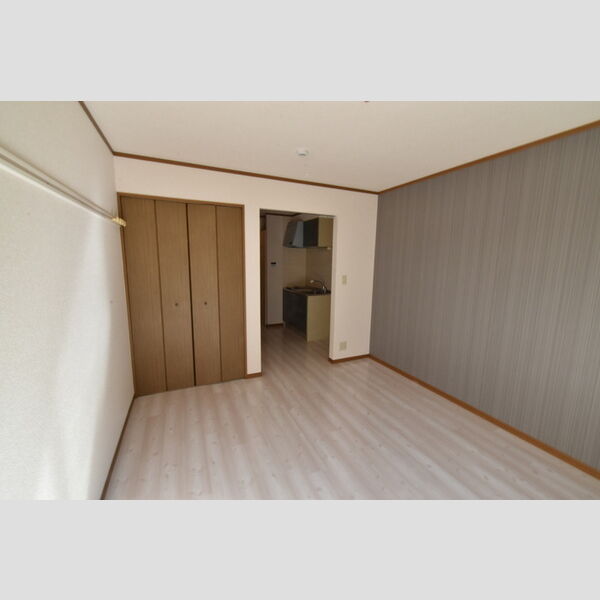 エンドレス106号室 洋室