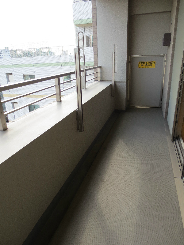 ロングエイトⅢ9階 バルコニー