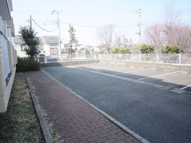 パークサイドヒルニューバリヤ 駐車場