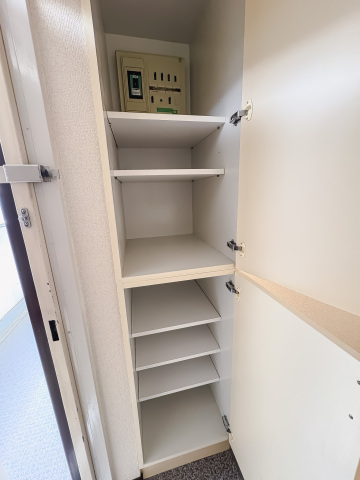 スカイコート日吉102号室 シューズボックス