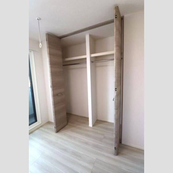 ベルメゾンⅦ クローゼット(洋4、9)