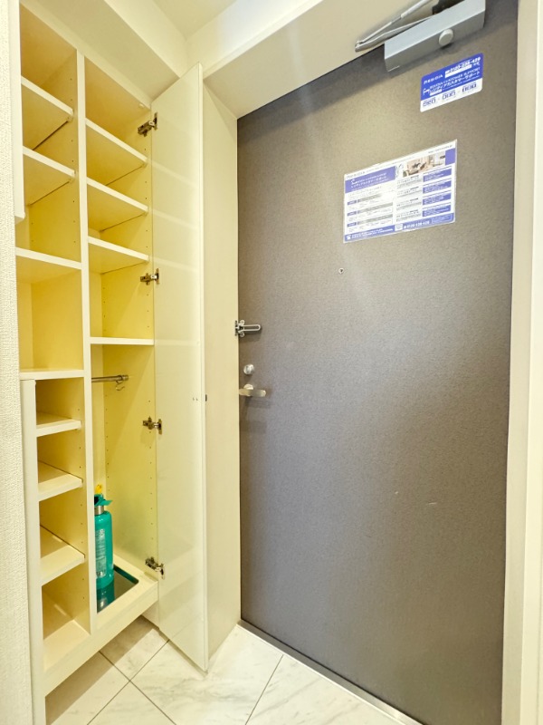 レジディア日本橋人形町Ⅱ 玄関