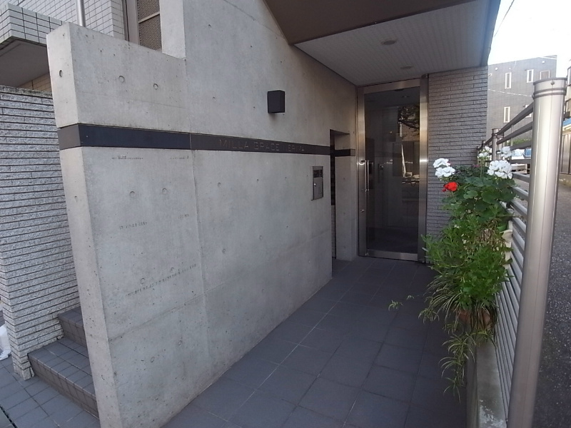 ミラグレイス練馬2階 エントランス