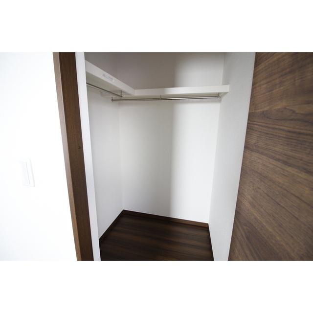 サニーフラット西大宮 内観