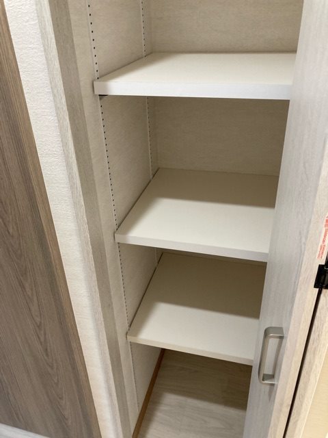 レジディア世田谷若林2階 収納