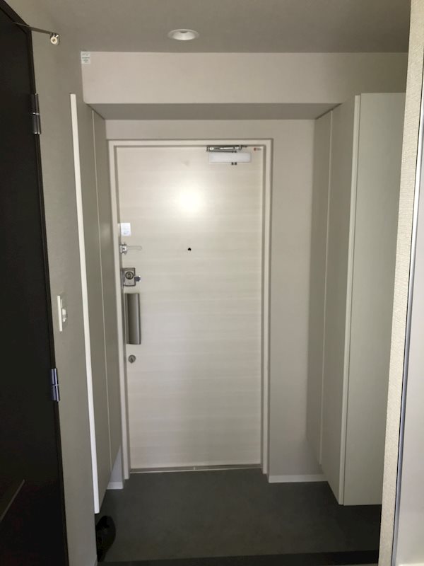 市ヶ谷仲之町ヒルズ　クレスト：North棟2階 玄関