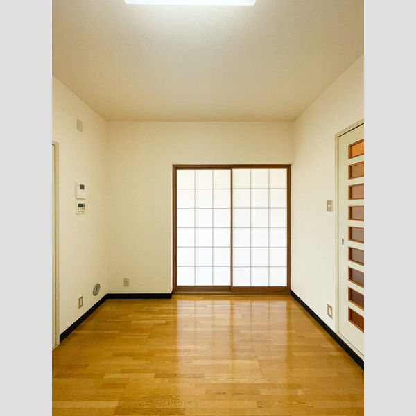 ビラ・フラワーヒル203号室 DK