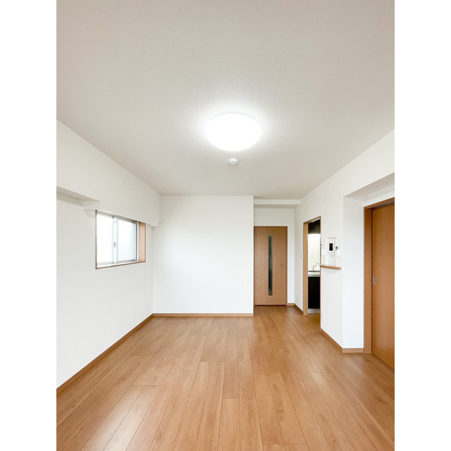 アーバハイツ六町環七北通り0601号室 内観