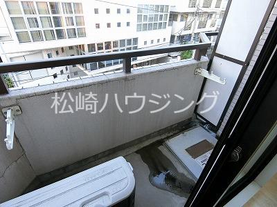 ハラスパジオ中野 バルコニー