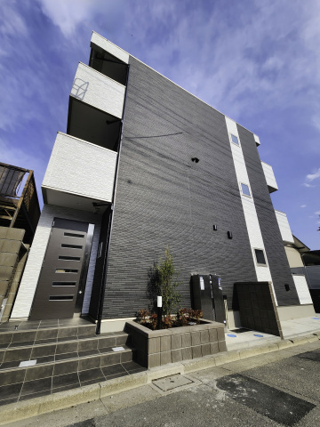 スカイルーチェ川口芝中田301号室 外観