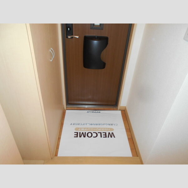 ファミール　A棟B棟B101号室 玄関