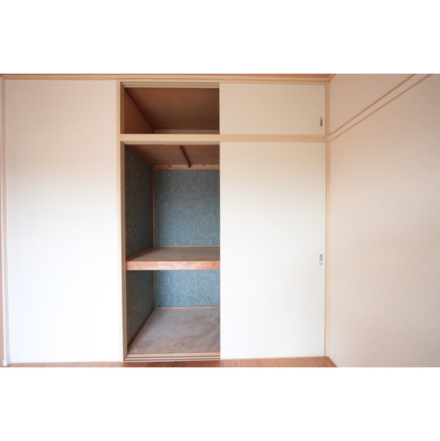 メゾン蓮正寺203号室 内観