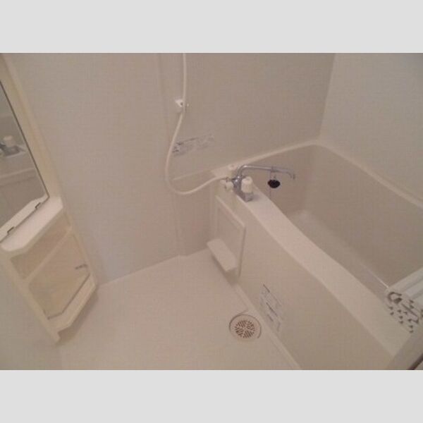 メゾン ド コンフォール203号室 ■浴室乾燥機付です■