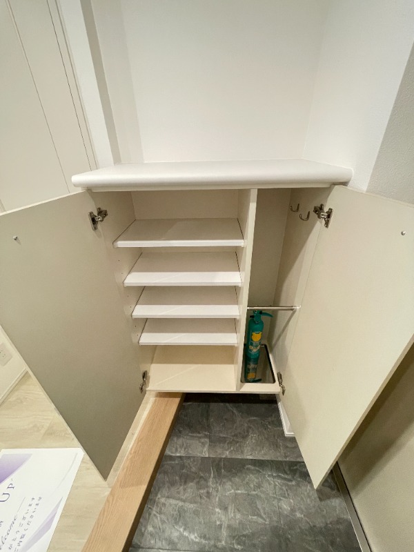 レジディア神田東6階 収納