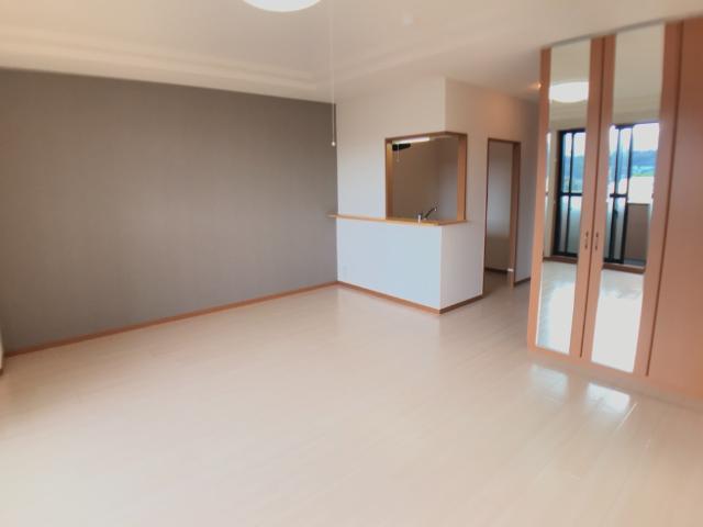 ヴィアーレ・ガーナ リビング