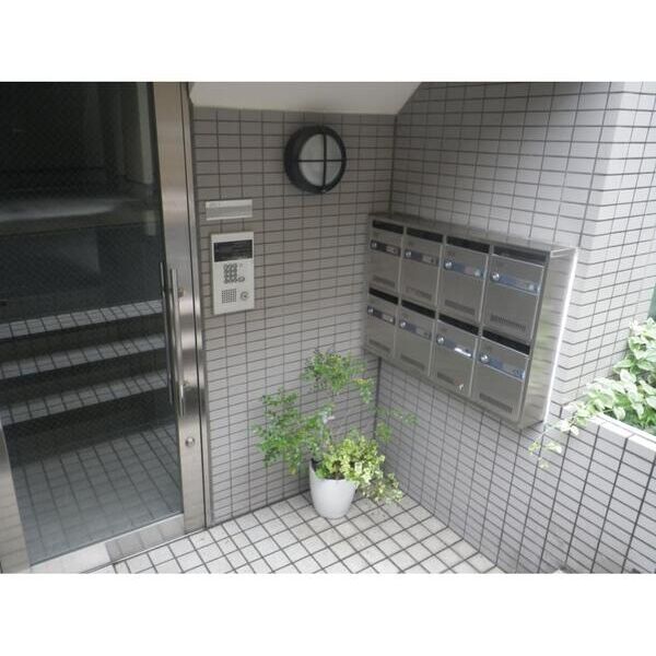 コトータカハシ203号室 エントランス