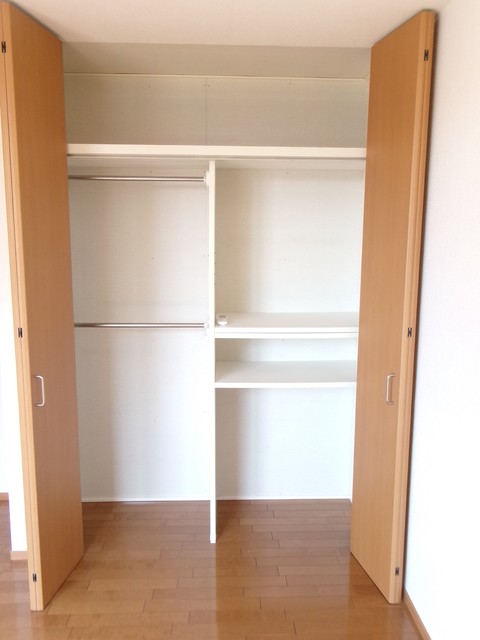 ルミナスハイム 収納