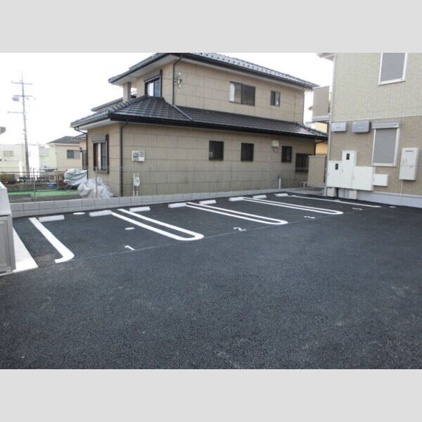 サンボナール 駐車場