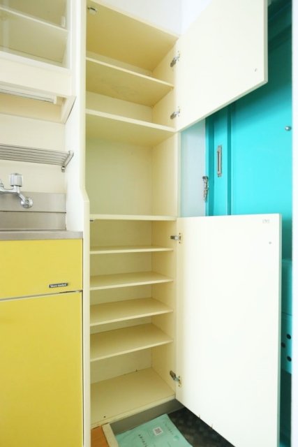 ハイタウン駒沢公園 靴入