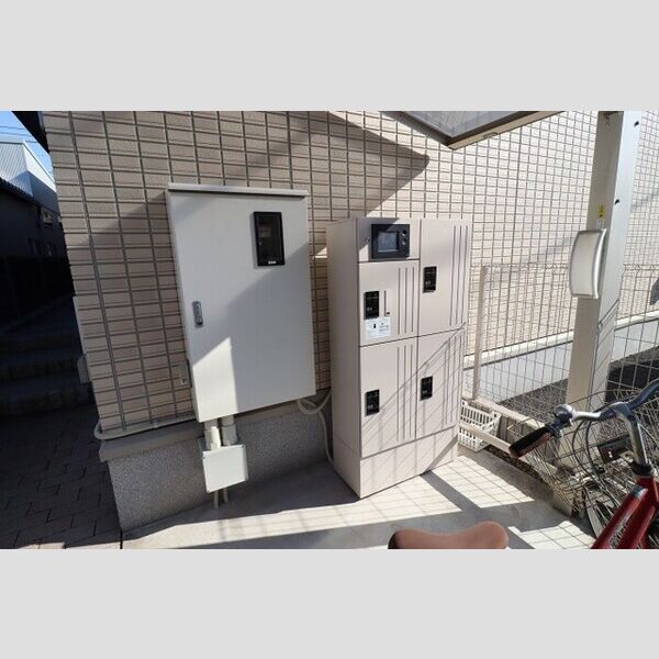 エスポワールⅡ 宅配ボックス