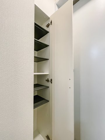 リープ横浜橋 収納