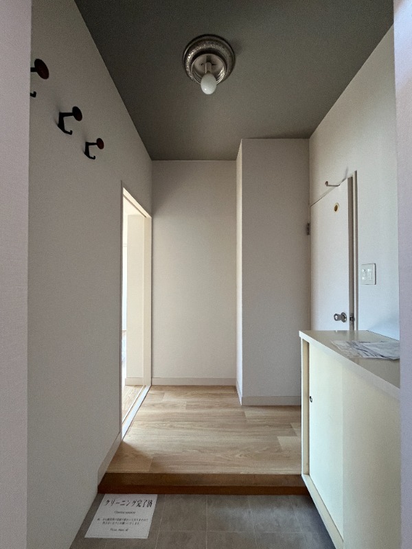 メゾンド城所2階 玄関