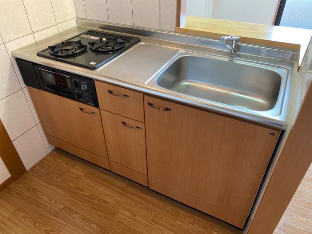 スカイパークオキツカ301号室 キッチン
