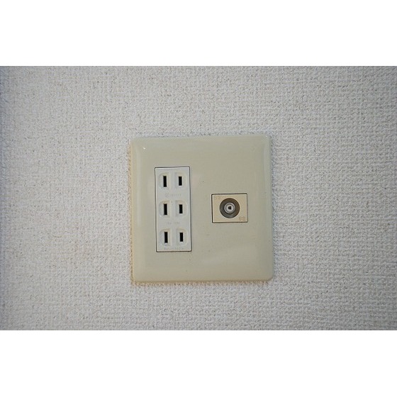 エコーハイム0202号室 コンセント