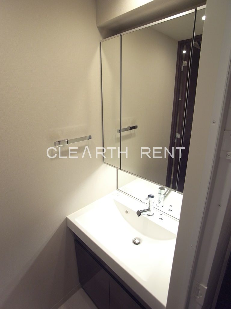 コンシェリア目白 ＴＨＥ ＧＲＡＮＤ ＲＥＳＩＤＥＮＣＥ4階 慌ただしい朝も快適に過ごせる独立洗面台