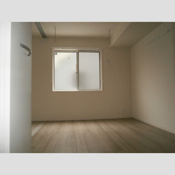 メゾン・ド・アヴニール301号室 洋室6.2帖