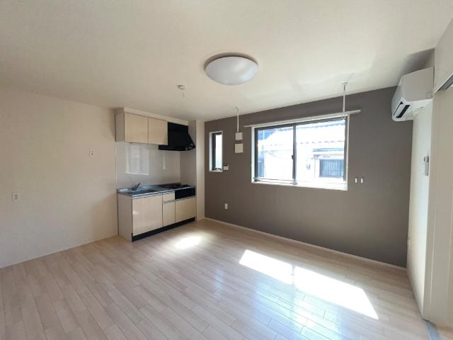 アリエス市川202号室 リビング