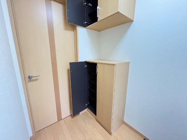 ワースファミリア101号室 下駄箱