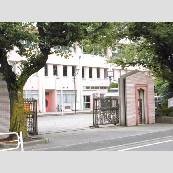 ユートリーパークマンション205号室 国立埼玉大学教育学部附属小学校(557m)