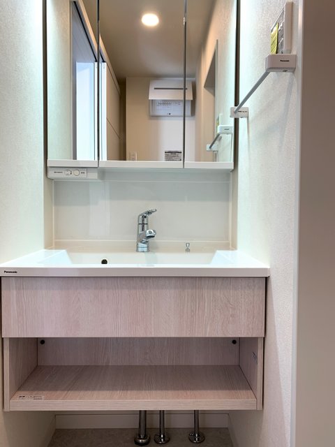 Ｋｒａｓｓｙ湘南羽鳥0101号室 洗面