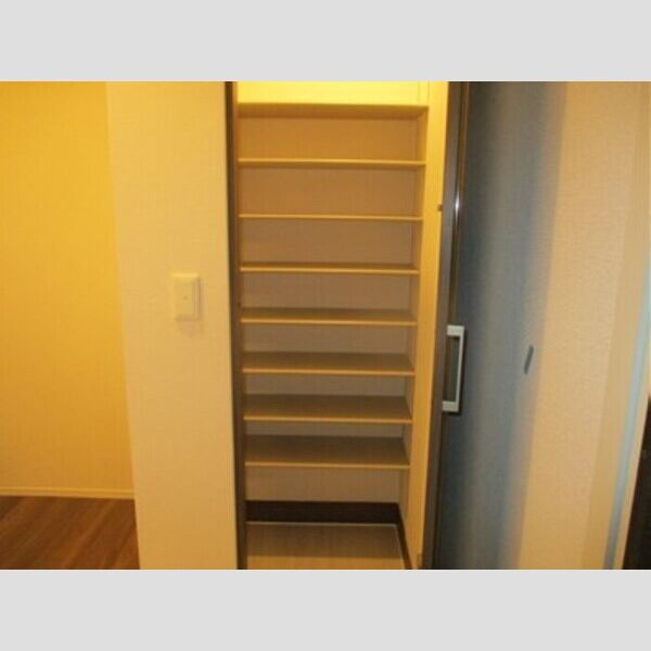 CLASSEUM都賀113号室 シューズボックス