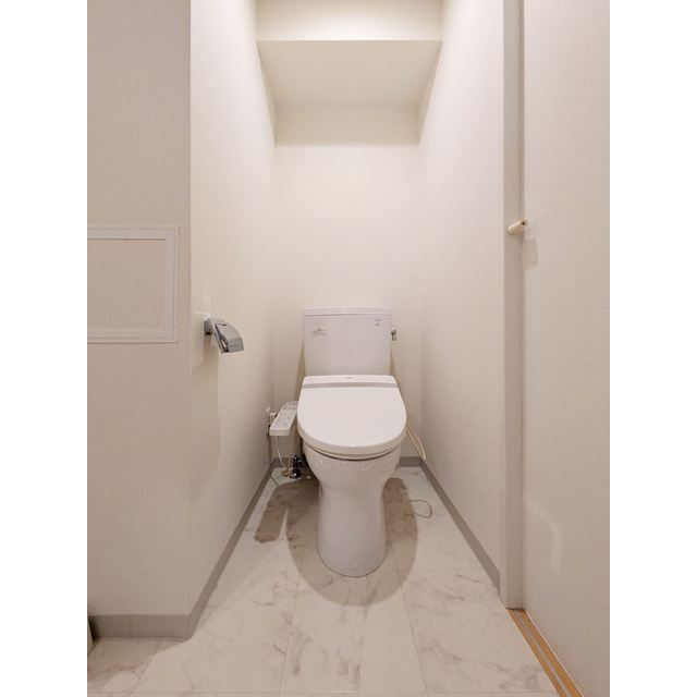 アーデン町田1002号室 内観