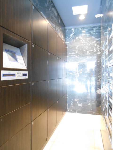 グランド・ガーラ横濱元町7階 宅配ボックス