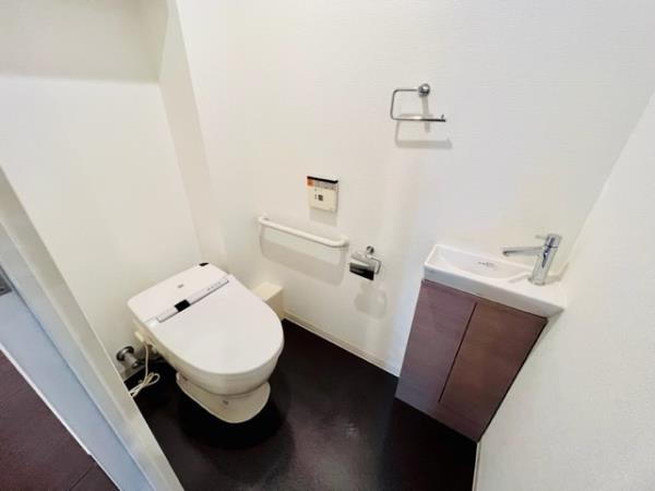 Ｂｒｉｌｌｉａ　ｉｓｔ　三軒茶屋　ブラッサムテラス2階 トイレ