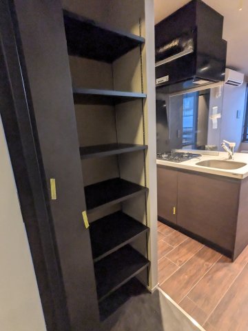 アピチェ南千住A棟 収納