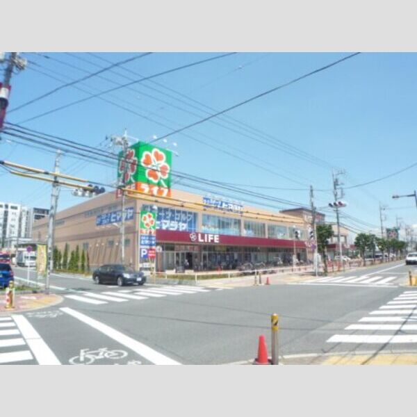 グリナージュ　リリア 【スーパー】ライフ 奥戸店まで723m