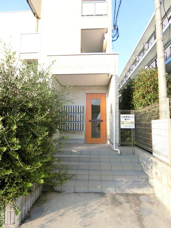 リブリ・グランツ武蔵中原2階 エントランス