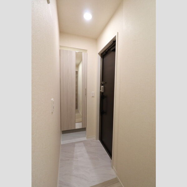 Blanc Cube(ブラン キューブ)302号室 玄関